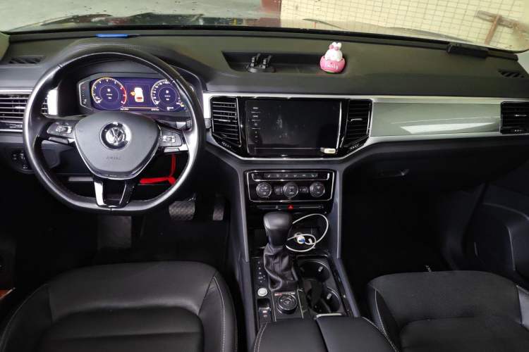 Used Volkswagen Teramont 2020 380TSI Four-Wheel Drive Luxury Version China VI Standard Center Console