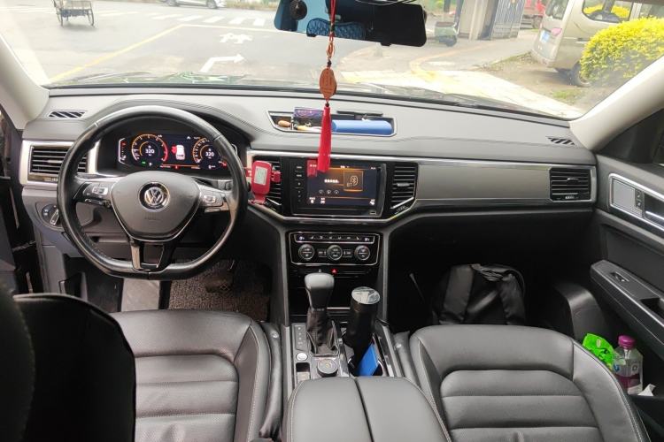 Used Volkswagen Teramont 2020 380TSI Four-Wheel Drive Luxury Version China VI Standard Center Console