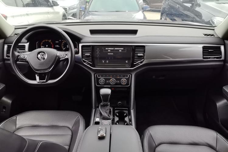 Used Volkswagen Teramont 2020 380TSI Four-Wheel Drive Luxury Version China VI Standard Center Console