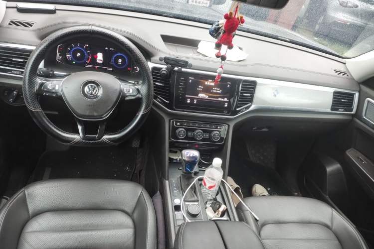 Used Volkswagen Teramont 2020 380TSI Four-Wheel Drive Luxury Version China VI Standard Center Console