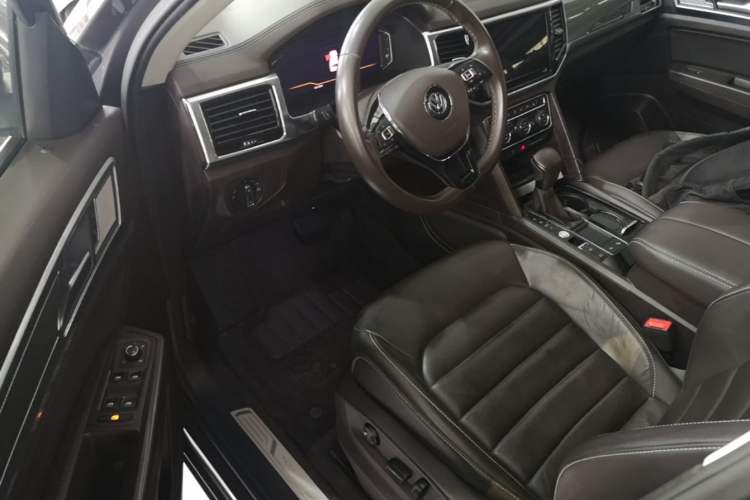 Used Volkswagen Teramont 2020 330TSI Two-Wheel-Drive Luxury Edition China VI Standard Driver Seat