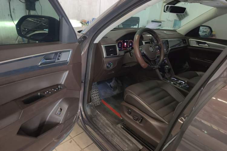 Used Volkswagen Teramont 2020 Revised Version 380TSI Four-Wheel Drive Luxury Edition Driver Seat