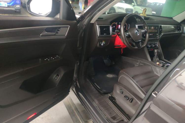 Used Volkswagen Teramont 2020 Revised Version 380TSI Four-Wheel Drive Luxury Edition Driver Seat