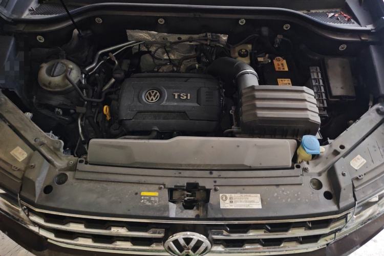 Used Volkswagen Teramont 2020 380TSI Four-Wheel Drive Luxury Version China VI Standard Engine Bay