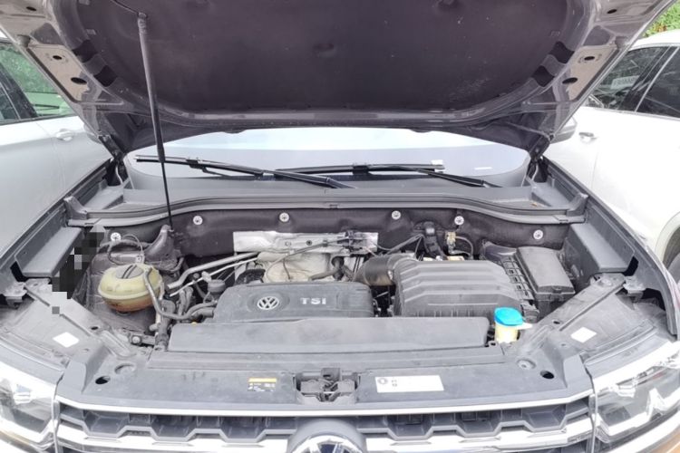 Used Volkswagen Teramont 2020 380TSI Four-Wheel Drive Luxury Version China VI Standard Engine Bay