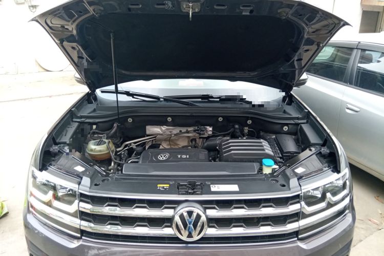 Used Volkswagen Teramont 2020 380TSI Four-Wheel Drive Luxury Version China VI Standard Engine Bay