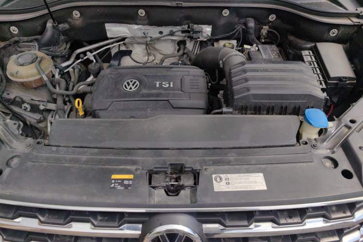 Used Volkswagen Teramont 2020 Revised Version 380TSI Four-Wheel Drive Luxury Edition Engine Bay