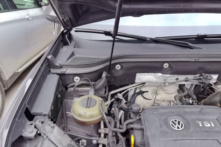 Used Volkswagen Teramont 2020 380TSI Four-Wheel Drive Luxury Version China VI Standard Engine Bay Right