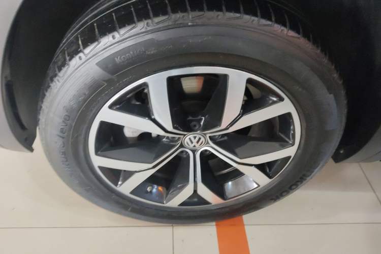 Used Volkswagen Teramont 2020 330TSI Two-Wheel-Drive Luxury Edition China V Standard Exterior 4
