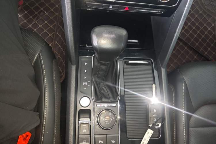 Used Volkswagen Teramont 2020 380TSI Four-Wheel Drive Luxury Version China VI Standard Gear Lever