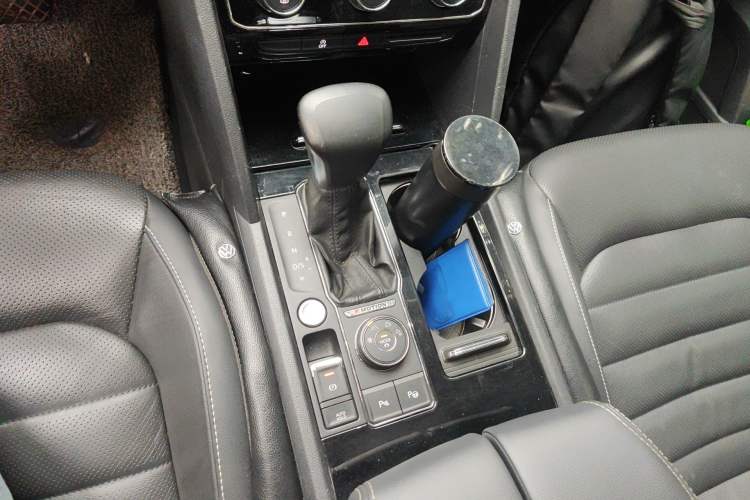 Used Volkswagen Teramont 2020 380TSI Four-Wheel Drive Luxury Version China VI Standard Gear Lever