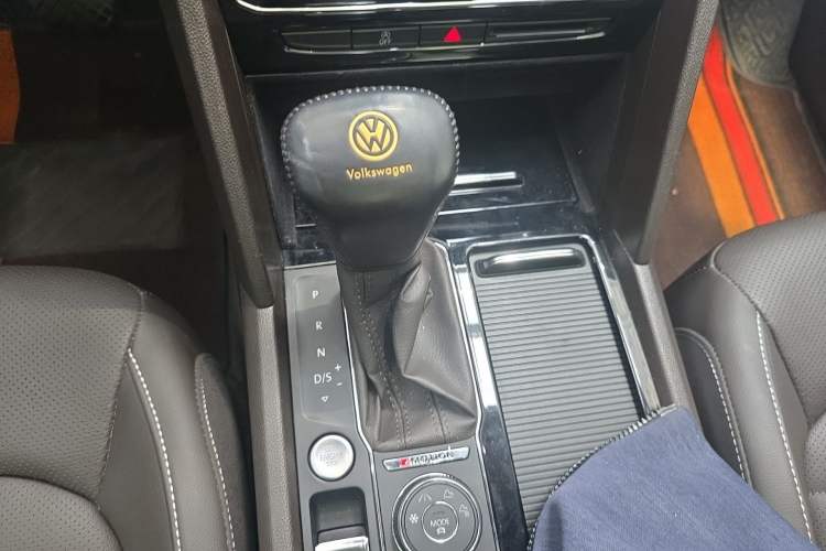 Used Volkswagen Teramont 2020 380TSI Four-Wheel Drive Luxury Version China VI Standard Gear Lever