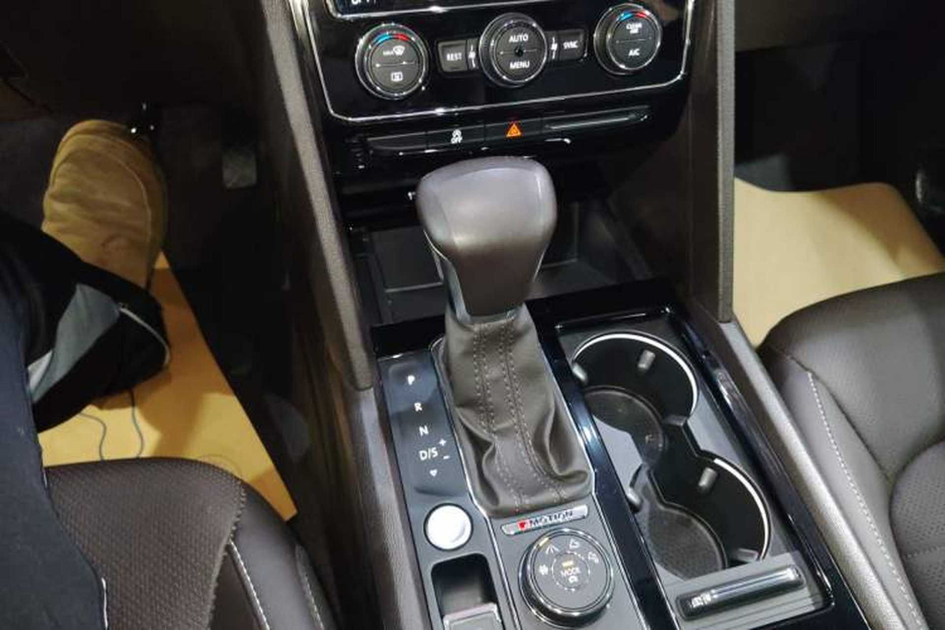 Used Volkswagen Teramont 2020 Revised Version 380TSI Four-Wheel Drive Luxury Edition Gear Lever