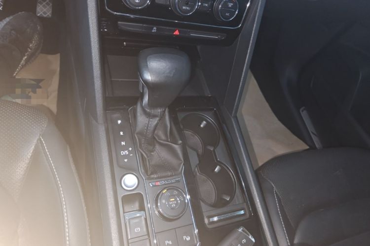 Used Volkswagen Teramont 2020 380TSI Four-Wheel Drive Luxury Version China VI Standard Gear Lever