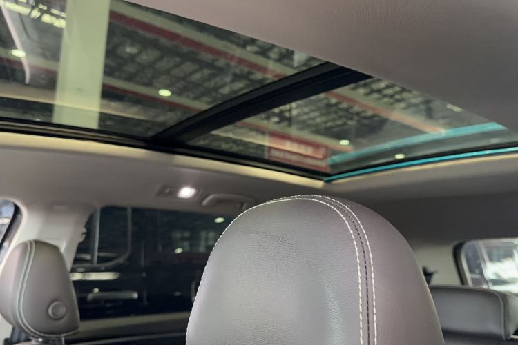 Used Volkswagen Teramont 2020 Revised Version 380TSI Four-Wheel Drive Luxury Edition Headliner