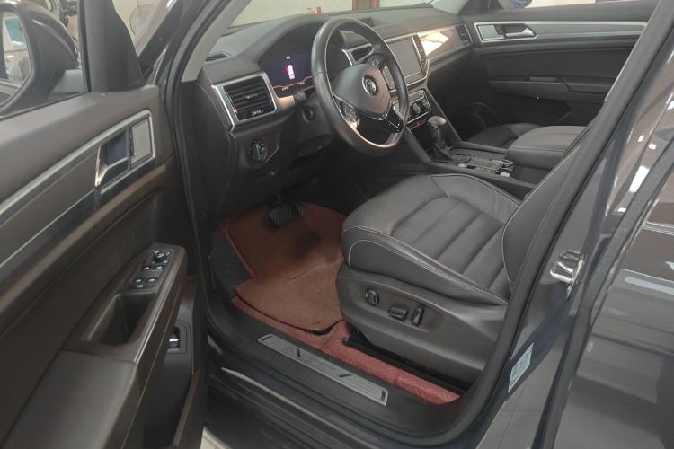 Used Volkswagen Teramont 2020 Revised Version 330TSI Two-Wheel Drive Luxury Edition Interior 1