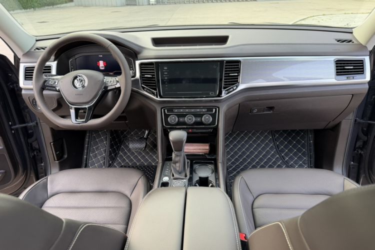 Used Volkswagen Teramont 2020 Revised Version 380TSI Four-Wheel Drive Luxury Edition Interior 4