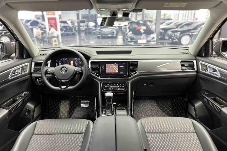 Used Volkswagen Teramont 2020 330TSI Two-Wheel Drive Comfort Edition China VI Standard Interior 4