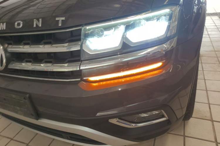 Used Volkswagen Teramont 2020 Revised Version 380TSI Four-Wheel Drive Luxury Edition Left Front Headlight