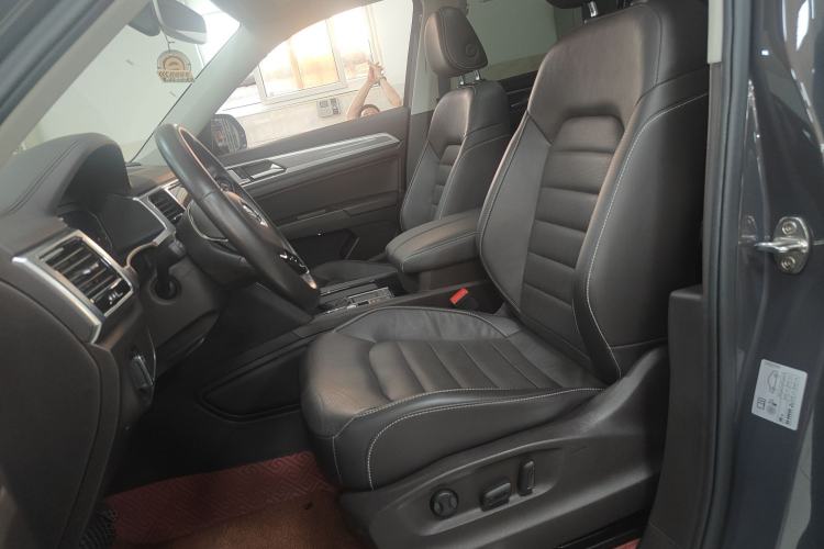 Used Volkswagen Teramont 2020 Revised Version 330TSI Two-Wheel Drive Luxury Edition Left Front Seat