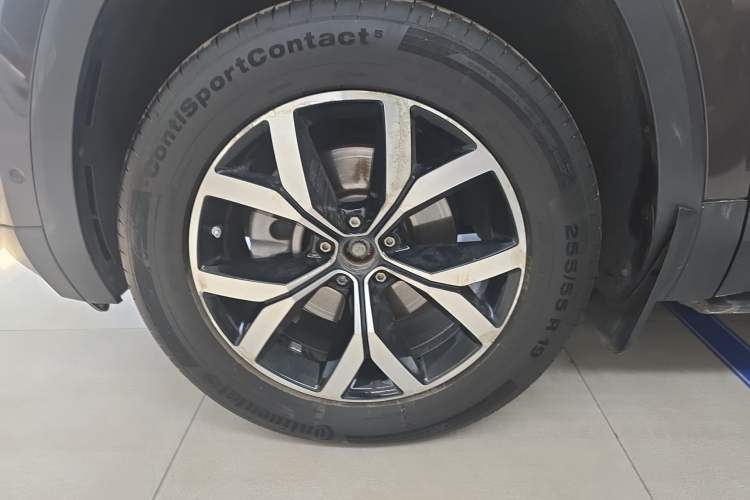 Used Volkswagen Teramont 2020 380TSI Four-Wheel Drive Luxury Version China VI Standard Left Front Wheel Hub