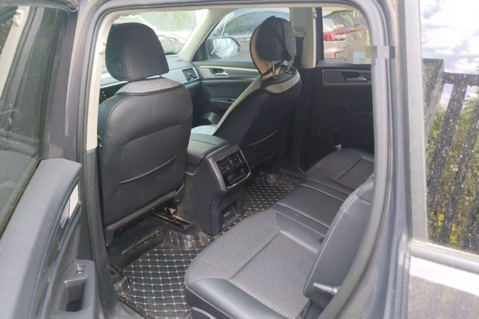 Used Volkswagen Teramont 2020 380TSI Four-Wheel Drive Comfort Edition China VI Standard Left Rear Seat
