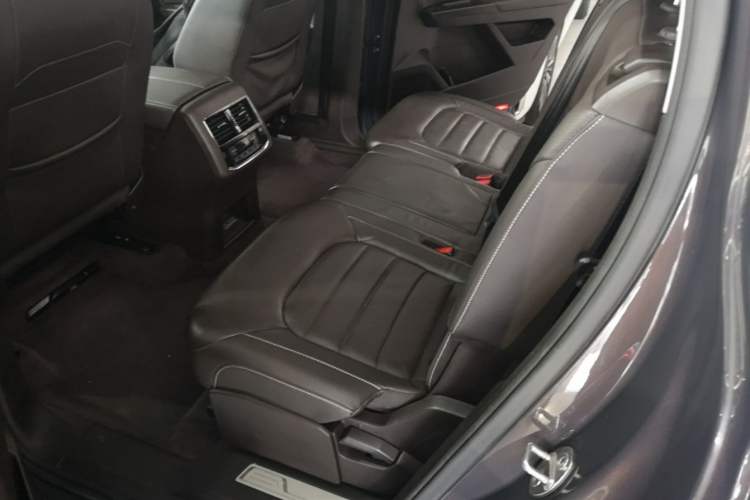 Used Volkswagen Teramont 2020 330TSI Two-Wheel-Drive Luxury Edition China VI Standard Left Rear Seat