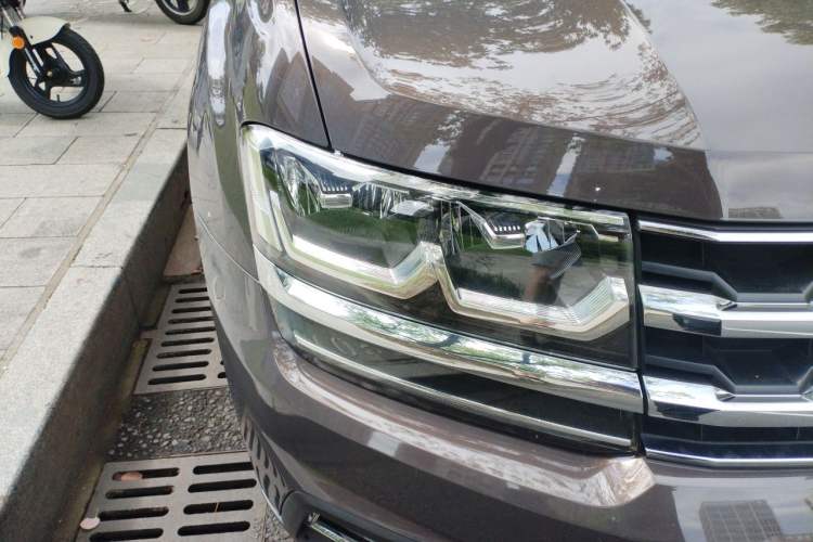 Used Volkswagen Teramont 2020 380TSI Four-Wheel Drive Luxury Version China VI Standard Right Front Headlight