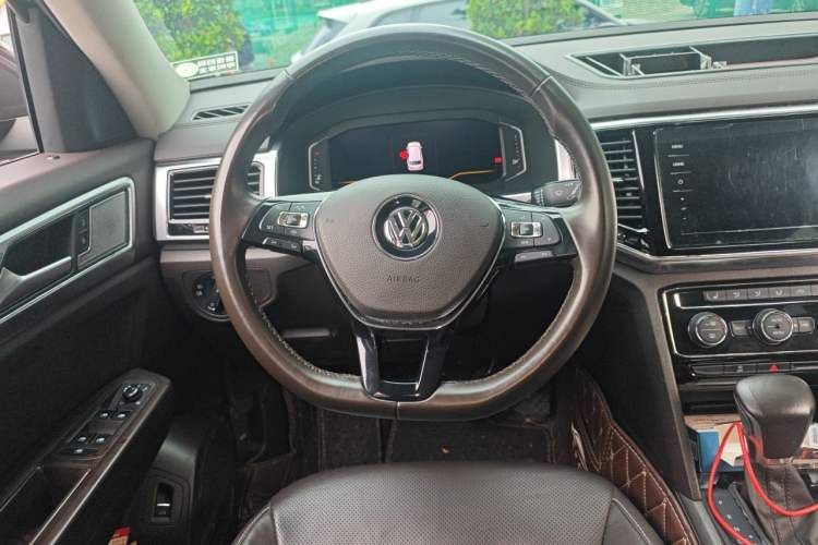 Used Volkswagen Teramont 2020 330TSI Two-Wheel-Drive Luxury Edition China VI Standard Steering Wheel