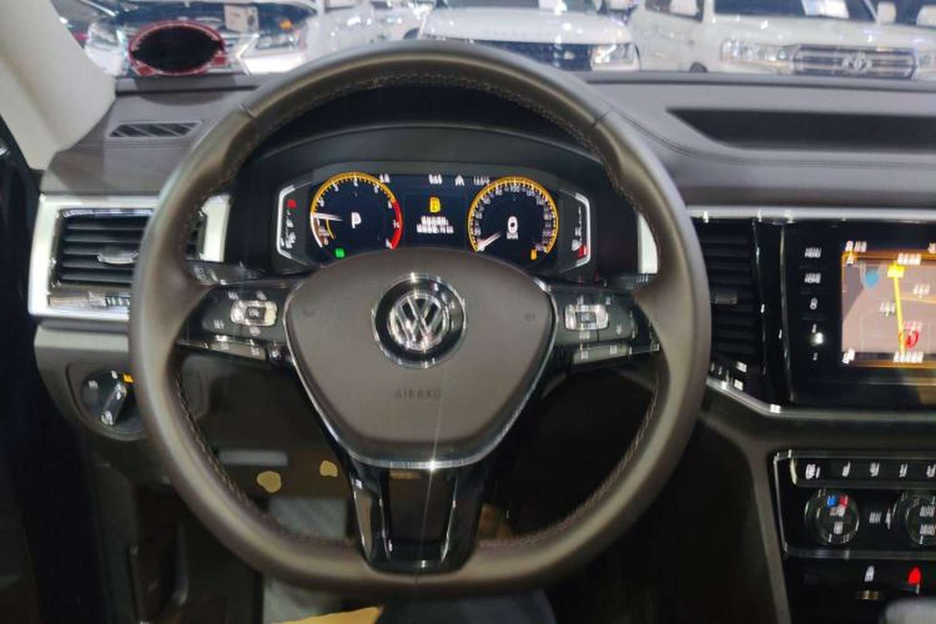 Used Volkswagen Teramont 2020 Revised Version 380TSI Four-Wheel Drive Luxury Edition Steering Wheel