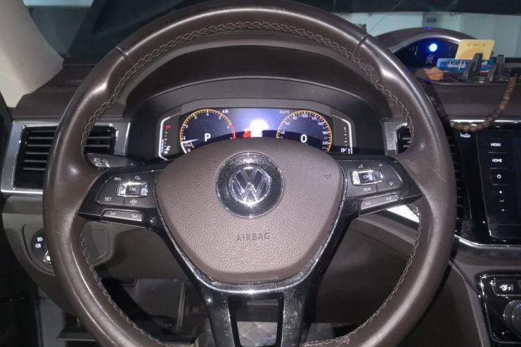 Used Volkswagen Teramont 2020 330TSI Two-Wheel-Drive Luxury Edition China VI Standard Steering Wheel