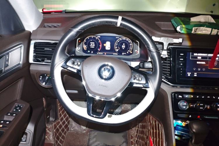 Used Volkswagen Teramont 2020 330TSI Two-Wheel-Drive Luxury Edition China VI Standard Steering Wheel