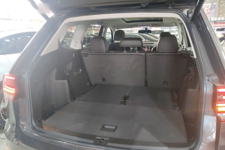 Used Volkswagen Teramont 2020 330TSI Two-Wheel-Drive Luxury Edition China V Standard Trunk