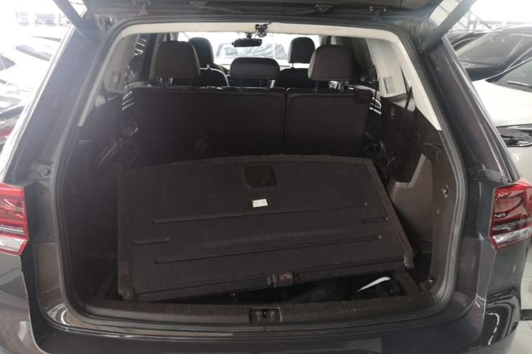 Used Volkswagen Teramont 2020 330TSI Two-Wheel-Drive Luxury Edition China VI Standard Trunk