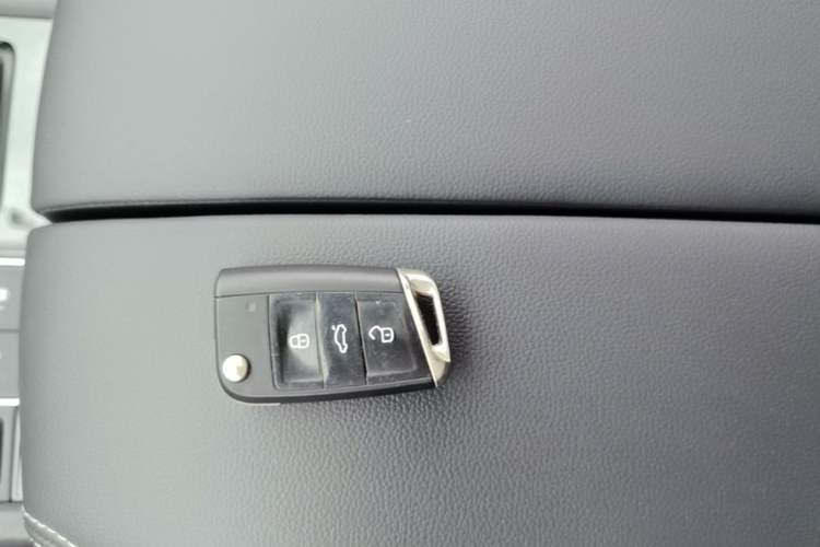Used Volkswagen Teramont 2020 380TSI Four-Wheel Drive Luxury Version China VI Standard Vehicle Key