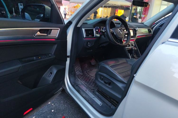 Used Volkswagen Teramont 2020 Revised Version 380TSI Four-Wheel Drive Luxury Edition Driver Seat