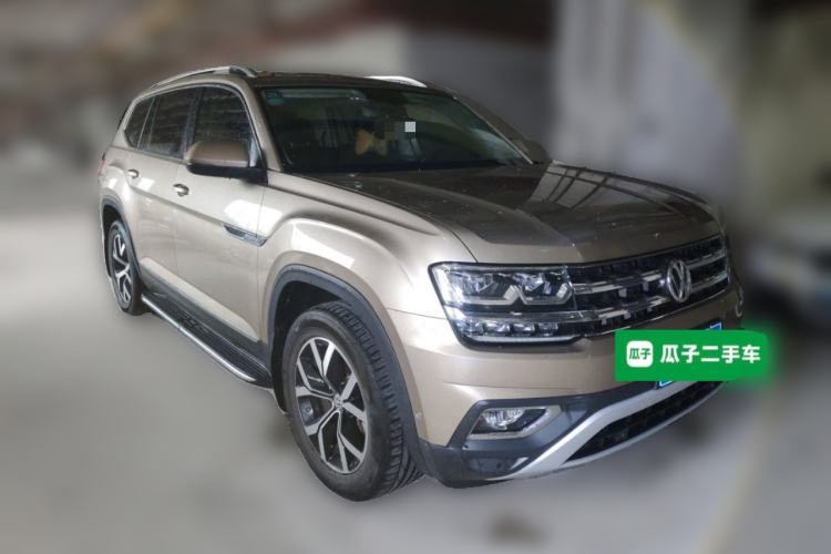 Used Volkswagen Teramont 2020 330TSI Two-Wheel-Drive Luxury Edition China VI Standard Front Right 45 Deg