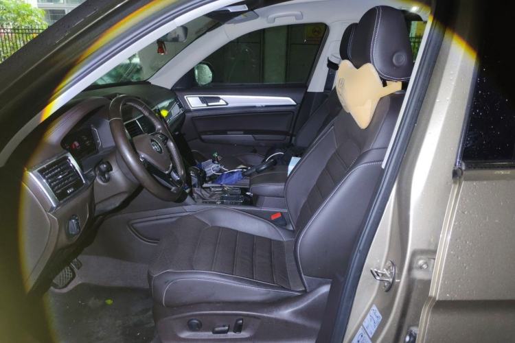 Used Volkswagen Teramont 2020 330TSI Two-Wheel-Drive Luxury Edition China VI Standard Left Front Seat
