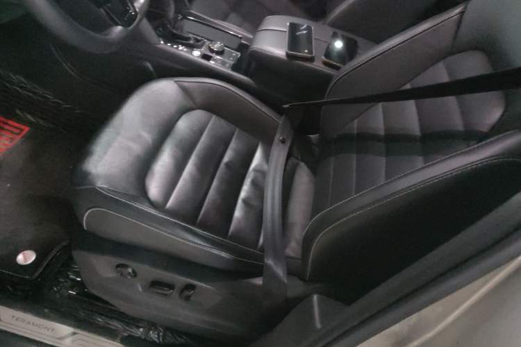 Used Volkswagen Teramont 2020 380TSI Four-Wheel Drive Luxury Version China VI Standard Left Front Seat