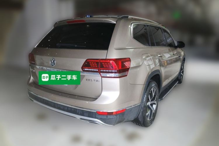 Used Volkswagen Teramont 2020 330TSI Two-Wheel-Drive Luxury Edition China VI Standard Rear Right 45 Deg
