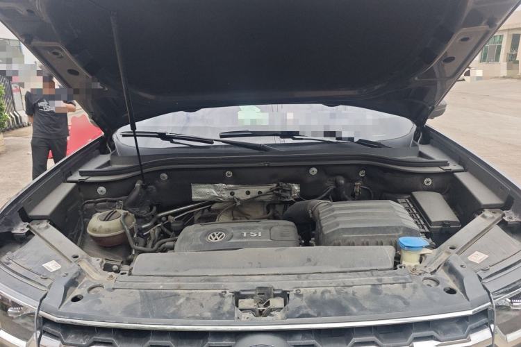 Used Volkswagen Teramont 2020 380TSI Four-Wheel Drive Luxury Version China VI Standard Engine Bay