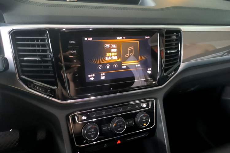 Used Volkswagen Teramont 2020 530 V6 Four-Wheel Drive Luxury Version China VI Standard Audio And AC Panel