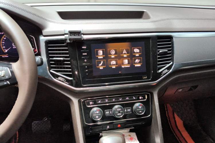 Used Volkswagen Teramont 2020 380TSI Four-Wheel Drive Luxury Version China VI Standard Audio And AC Panel