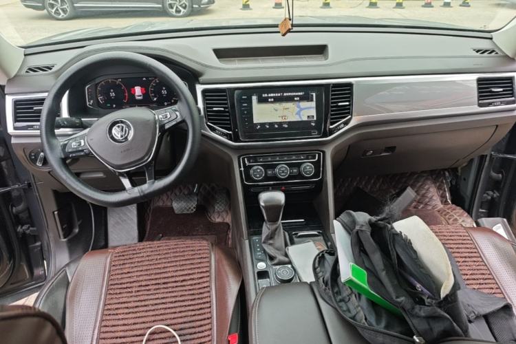 Used Volkswagen Teramont 2020 380TSI Four-Wheel Drive Luxury Version China VI Standard Center Console