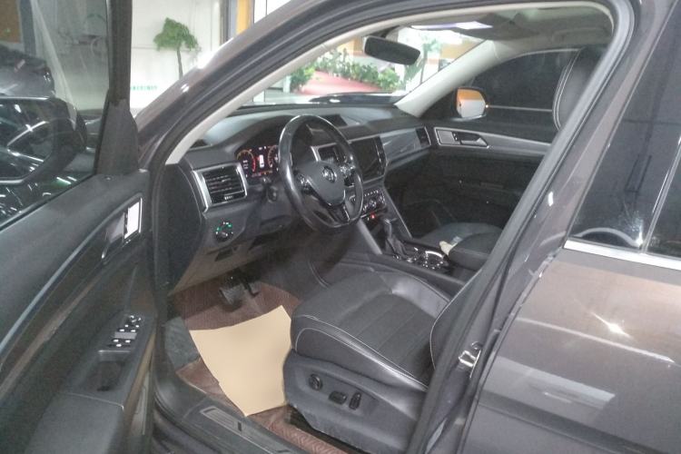 Used Volkswagen Teramont 2020 Revised Version 380TSI Four-Wheel Drive Luxury Edition Driver Seat