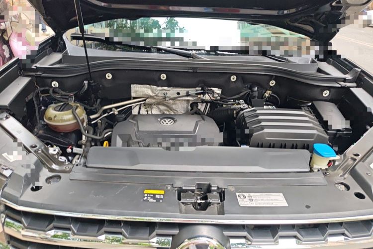 Used Volkswagen Teramont 2020 330TSI Two-Wheel-Drive Luxury Edition China VI Standard Engine Bay