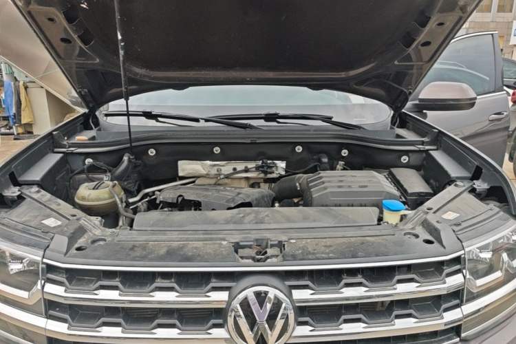 Used Volkswagen Teramont 2020 380TSI Four-Wheel Drive Luxury Version China VI Standard Engine Bay