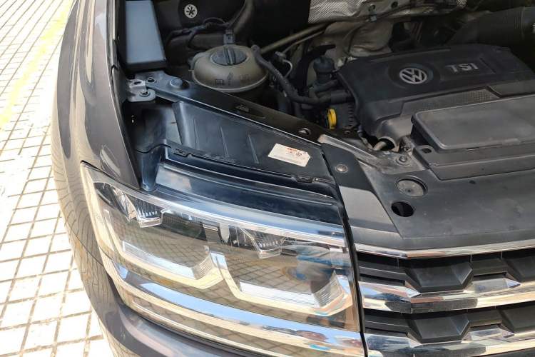 Used Volkswagen Teramont 2020 380TSI Four-Wheel Drive Luxury Version China VI Standard Engine Bay Right