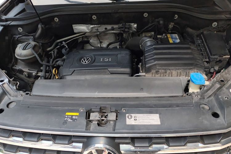 Used Volkswagen Teramont 2020 380TSI Four-Wheel Drive Luxury Version China VI Standard Engine Bay