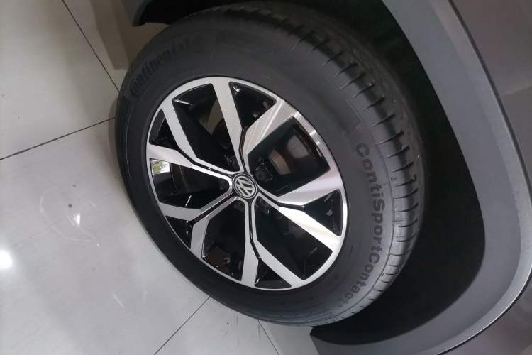 Used Volkswagen Teramont 2020 530 V6 Four-Wheel Drive Luxury Version China VI Standard Exterior 5